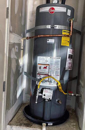 https://mirrabookahotwater.com.au/uploads/2025/06/electric-hot-water-system-32635.jpg