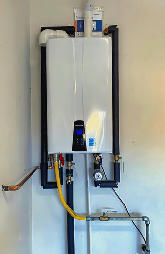 https://mirrabookahotwater.com.au/uploads/2025/06/instant-hot-water-systems-63860.jpg